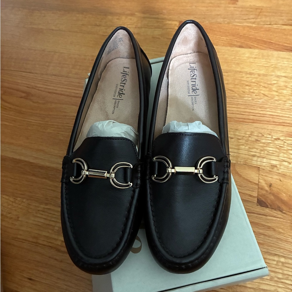 Life Stride Women's Black Loafers with Gold Accent NEW